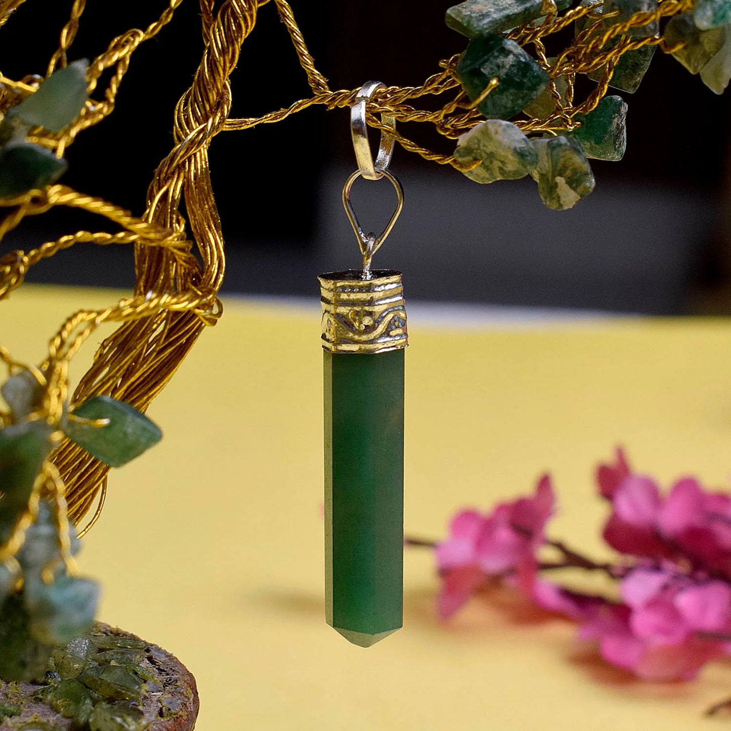 Green Aventurine Crystal Pencil Pendant for Reiki